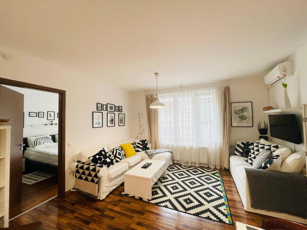 Peony Szekely Mihaly Apartment - Free Garage Budapest Kültér fotó